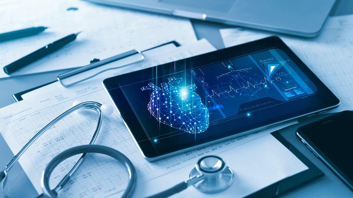 AI monitoring heart vector